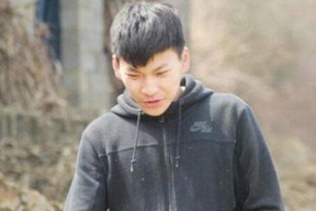 何俊鹏家庭背景,出身名门，传承家族荣耀的杰出青年