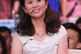 黄菡个人资料多大,从学者到综艺主持，揭秘她的成长与蜕变